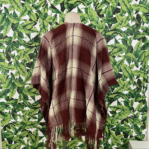 Hollister Blanket Print Open Front Shawl 304 - Picture 4 of 5